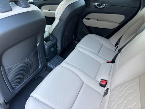 New 2026 Volvo XC60 T8 Plus w/ Climate Package PRO AWD/4WD image 4