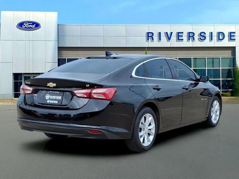 Used 2021 Chevrolet Malibu LT FWD image 7