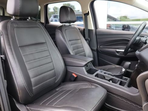 Used 2017 Ford Escape Titanium FWD image 35