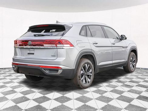 New 2026 Volkswagen Atlas Cross Sport SE image 13
