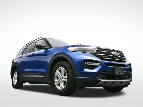 Used 2022 Ford Explorer XLT w/ Equipment Group 202A RWD image 44