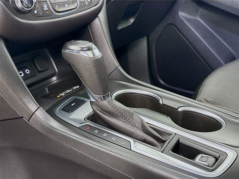 Used 2021 Chevrolet Equinox Premier image 17