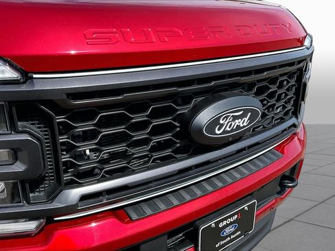 Certified 2024 Ford F250 Lariat w/ Lariat Ultimate Package AWD/4WD image 30