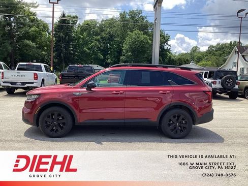 Used 2022 Kia Sorento S w/ Panoramic Sunroof Package AWD/4WD image 4
