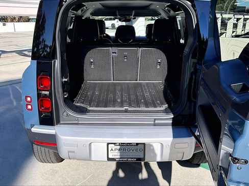 Used 2025 Land Rover Defender 110 S image 22