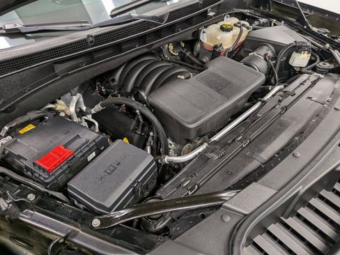 Used 2023 GMC Yukon SLT w/ SLT Luxury Package image 30