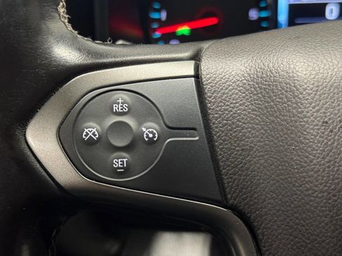 Used 2018 Chevrolet Silverado 1500 LT w/ All Star Edition AWD/4WD image 29