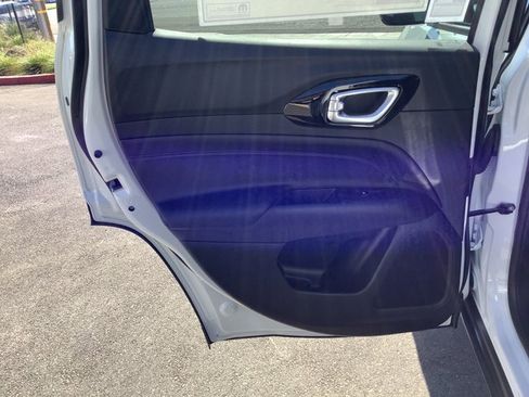 New 2026 Jeep Compass Limited image 24