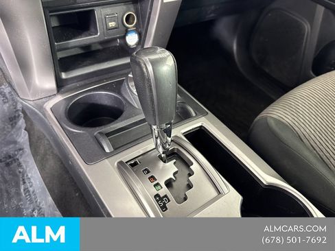 Used 2021 Toyota 4Runner SR5 AWD/4WD image 33