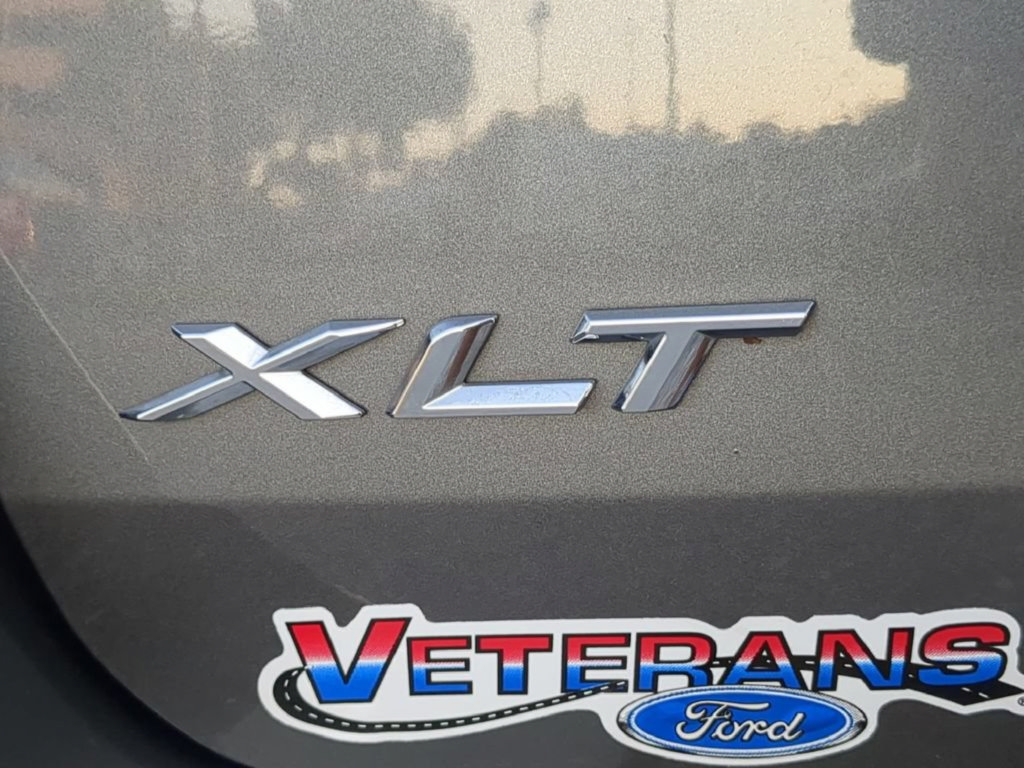 Used 2023 Ford Explorer XLT AWD/4WD image 68