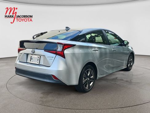 Used 2020 Toyota Prius XLE FWD image 8