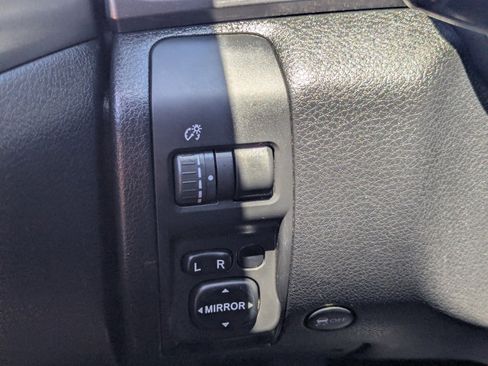 Used 2011 Subaru Impreza 2.5i Premium w/ PWR Moonroof Value Pkg AWD/4WD image 30