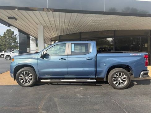 Used 2024 Chevrolet Silverado 1500 LT AWD/4WD image 7