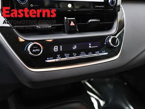 Used 2021 Toyota Corolla LE w/ Carpet Mat Package (TMS) image 20