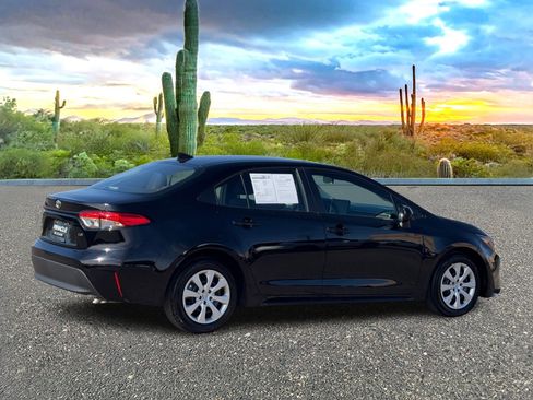 Used 2025 Toyota Corolla LE image 5