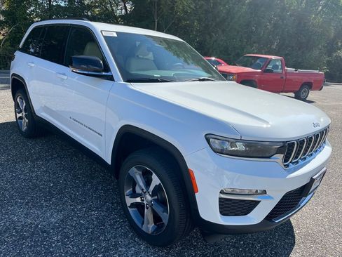 New 2025 Jeep Grand Cherokee Limited image 29