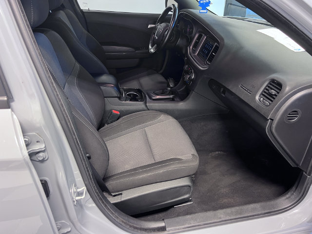 Used 2022 Dodge Charger SXT w/ Blacktop Package RWD image 10