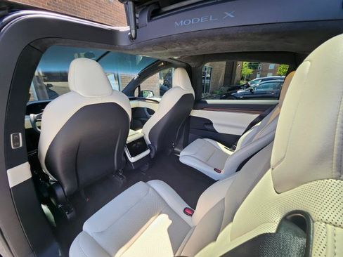 Used 2023 Tesla Model X AWD/4WD image 65