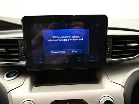 Used 2023 Ford Explorer XLT w/ Equipment Group 202A RWD image 11