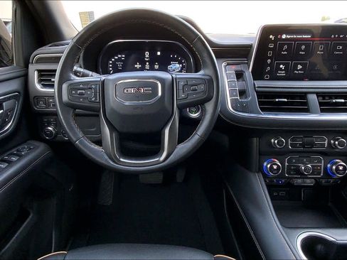 Used 2023 GMC Yukon AT4 w/ AT4 Premium Package image 6