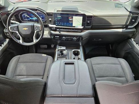 Used 2022 Chevrolet Silverado 1500 LT AWD/4WD image 19