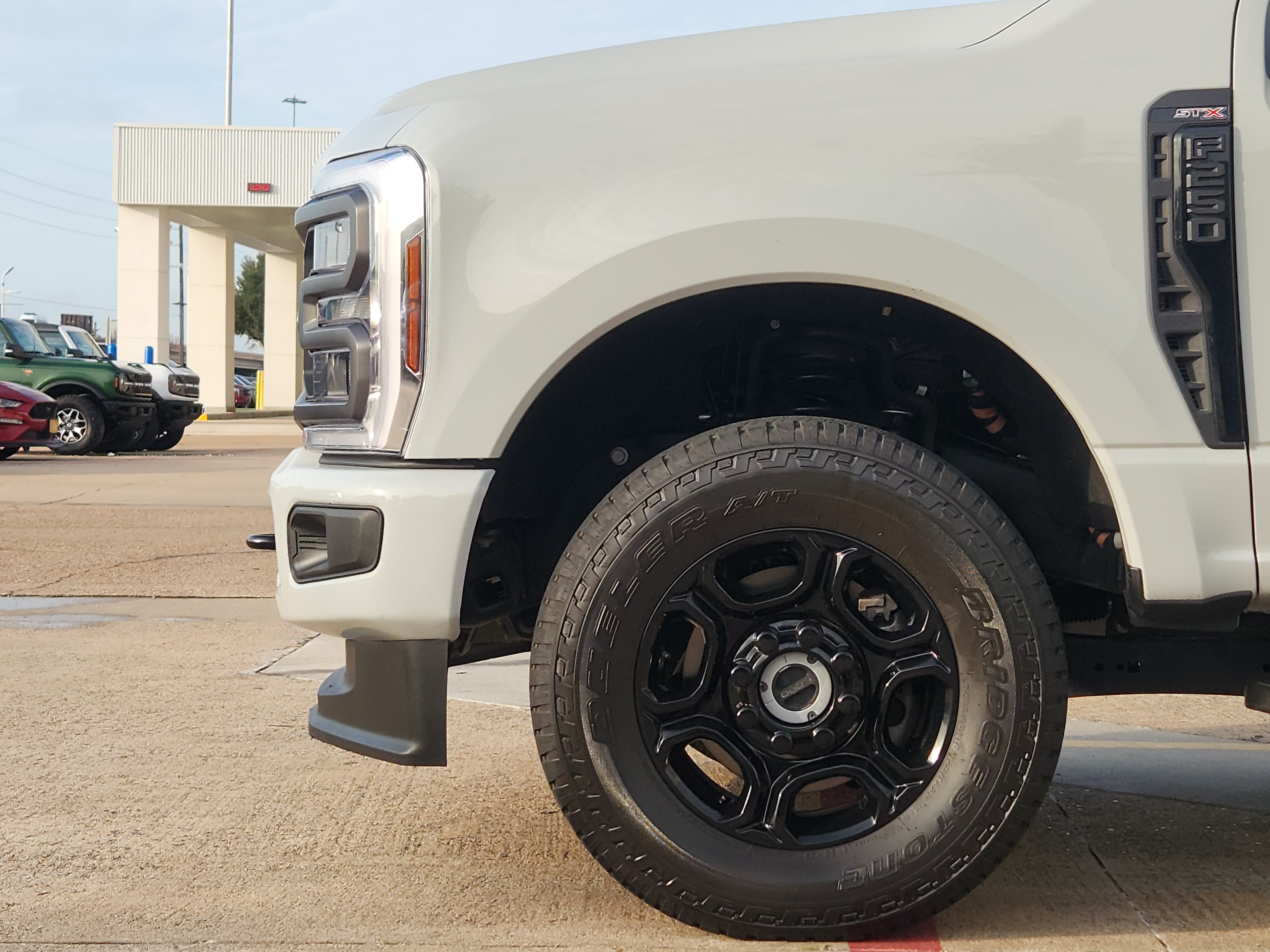 Used 2025 Ford F250 XL w/ STX Appearance Package AWD/4WD image 5