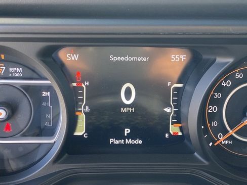 New 2025 Jeep Gladiator High Tide image 20