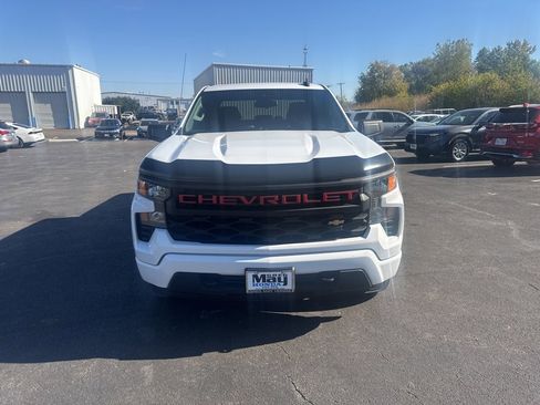 Used 2022 Chevrolet Silverado 1500 Custom image 8