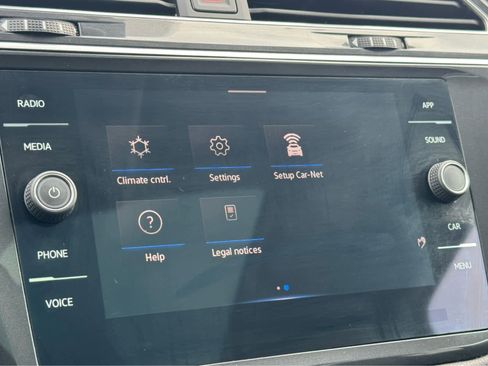 Certified 2024 Volkswagen Tiguan SE image 48