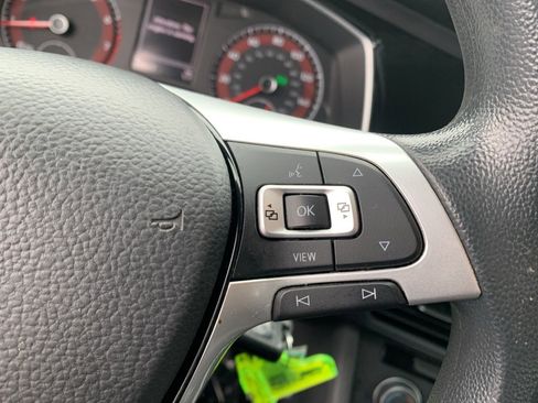 Used 2020 Volkswagen Jetta S image 24