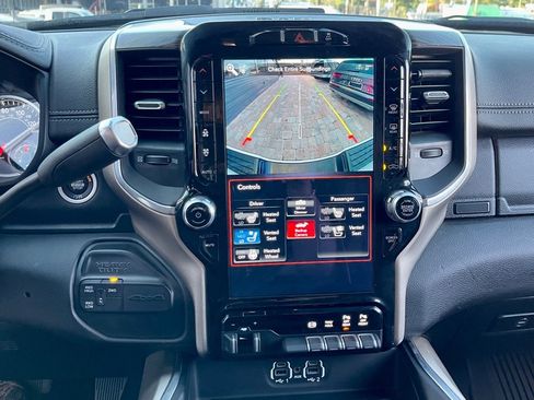 Used 2020 RAM 3500 Laramie image 31