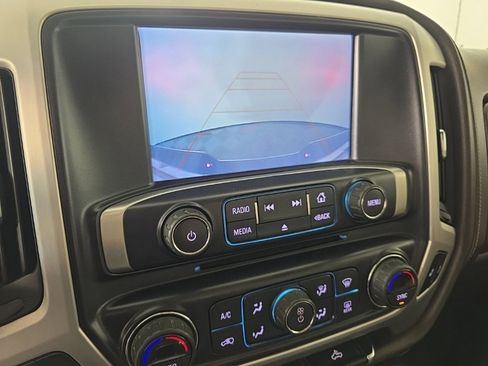 Used 2018 GMC Sierra 1500 SLT image 18