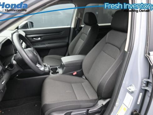 Used 2025 Honda CR-V LX image 12