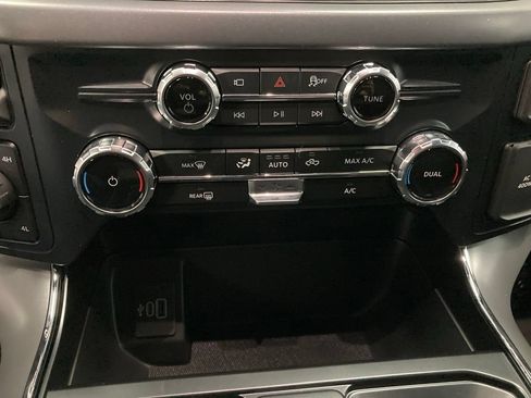 New 2026 Ford F150 XLT w/ XLT Black Appearance Package AWD/4WD image 30