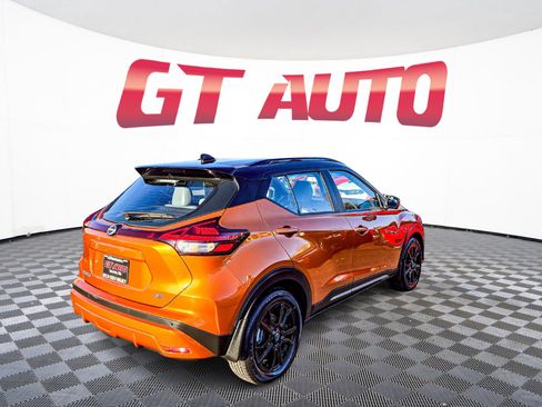 Used 2023 Nissan Kicks SR w/ SR Premium Package image 7