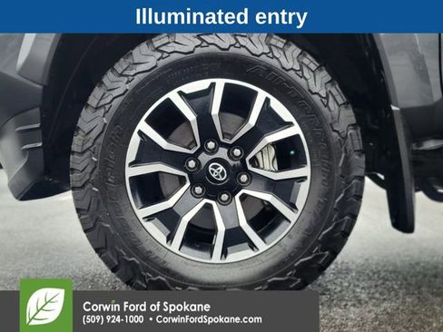 Used 2023 Toyota Tacoma TRD Sport w/ Black Out Package (TMS) AWD/4WD image 9