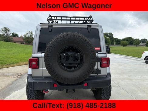 Used 2019 Jeep Wrangler Unlimited Rubicon AWD/4WD image 6