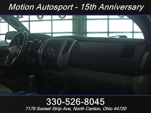 Used 2013 Toyota Tacoma 4x4 Access Cab V6 w/ SR5 Pkg image 32