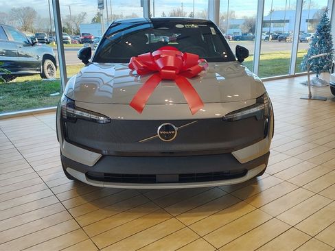 New 2026 Volvo EX30 Cross Country Ultra image 26