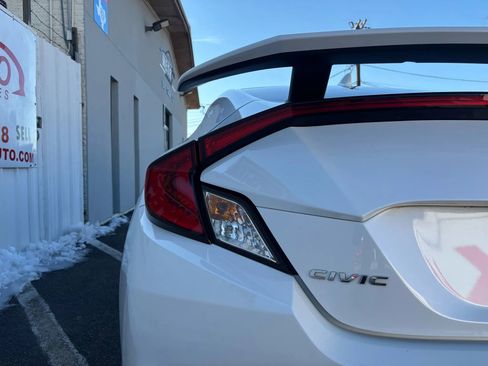 Used 2019 Honda Civic Si image 10