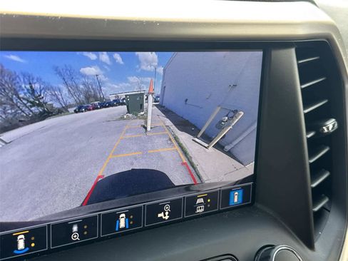 Used 2023 GMC Acadia Denali w/ Black Diamond Edition image 22