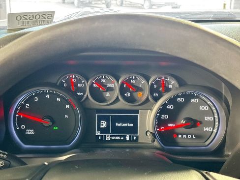 Used 2022 Chevrolet Silverado 2500 Custom w/ Custom Value Package AWD/4WD image 14