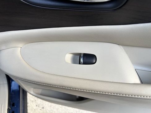 Used 2019 Nissan Murano Platinum w/ Cargo Package image 27