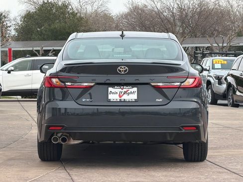 New 2026 Toyota Camry SE image 5