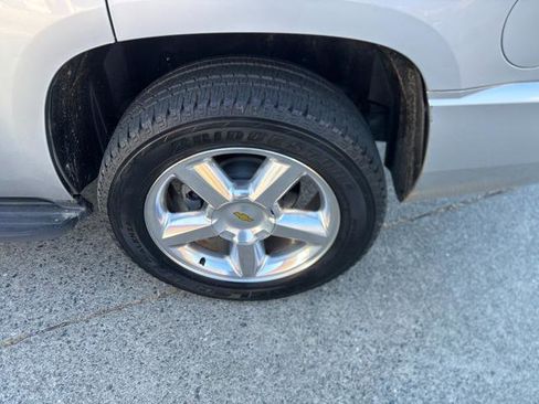 Used 2010 Chevrolet Tahoe LTZ image 19