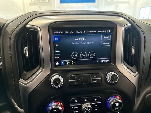 Used 2021 GMC Sierra 1500 SLE w/ X31 Off-Road Package image 26