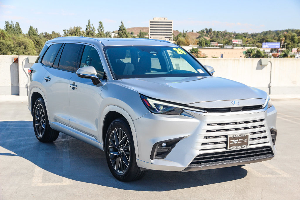 Certified 2024 Lexus TX 350 FWD w/ Technology Package image 3