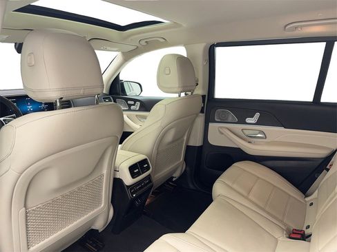 Used 2021 Mercedes-Benz GLS 450 4MATIC image 43