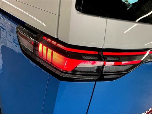 New 2025 Volkswagen ID. Buzz 1st Edition image 24