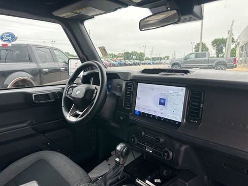 Used 2025 Ford Bronco Big Bend AWD/4WD image 4